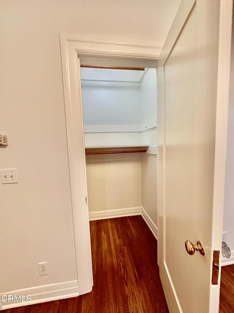 588 S Mentor Avenue B