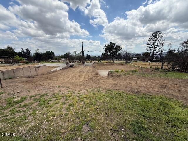 563 E Las Flores Drive