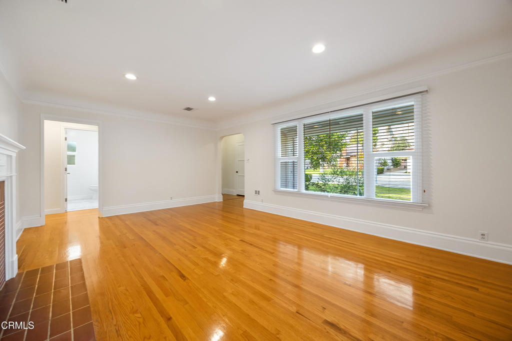 2380 Queensberry Road