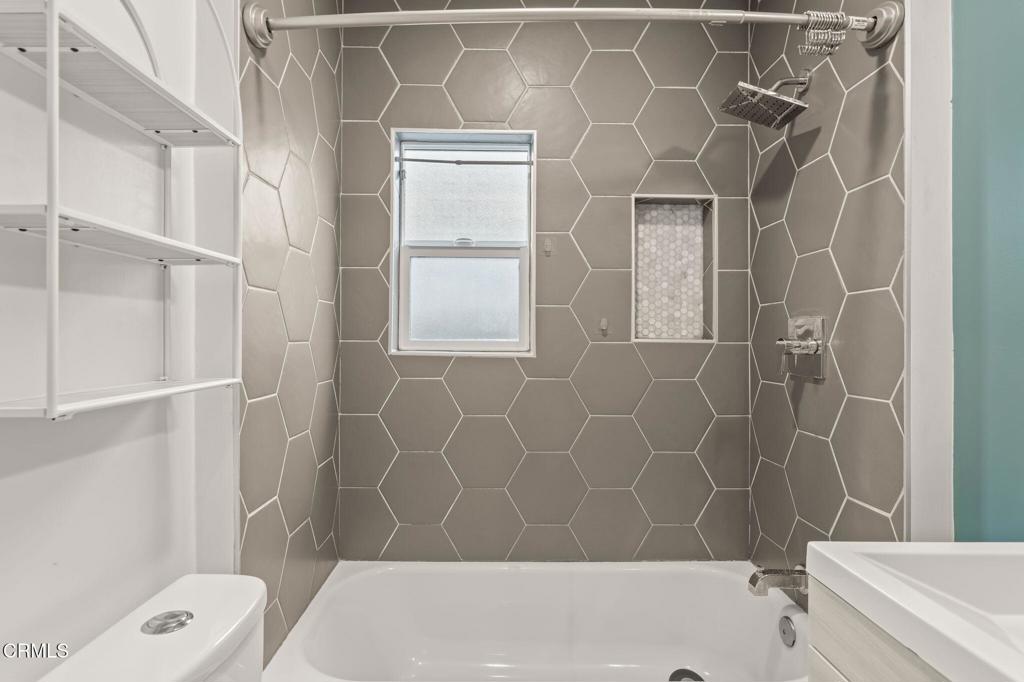 1047 E Brenner Place