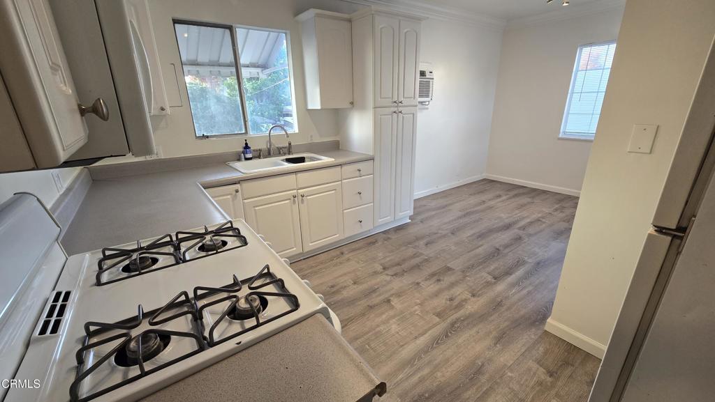 1483 N Altadena Drive