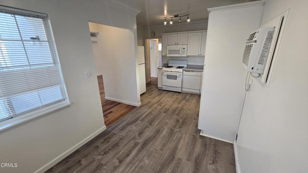 1483 N Altadena Drive