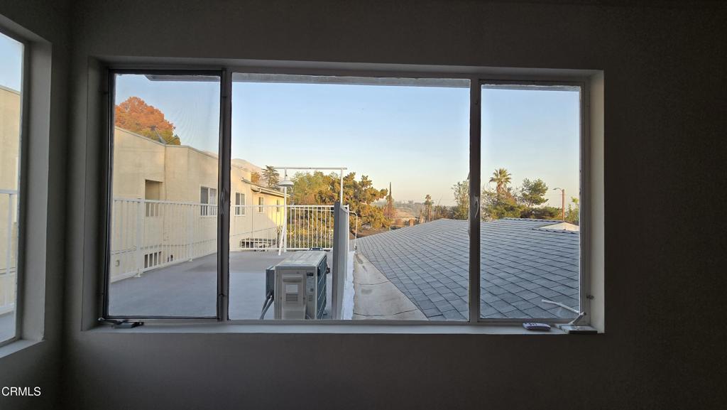 1483 N Altadena Drive