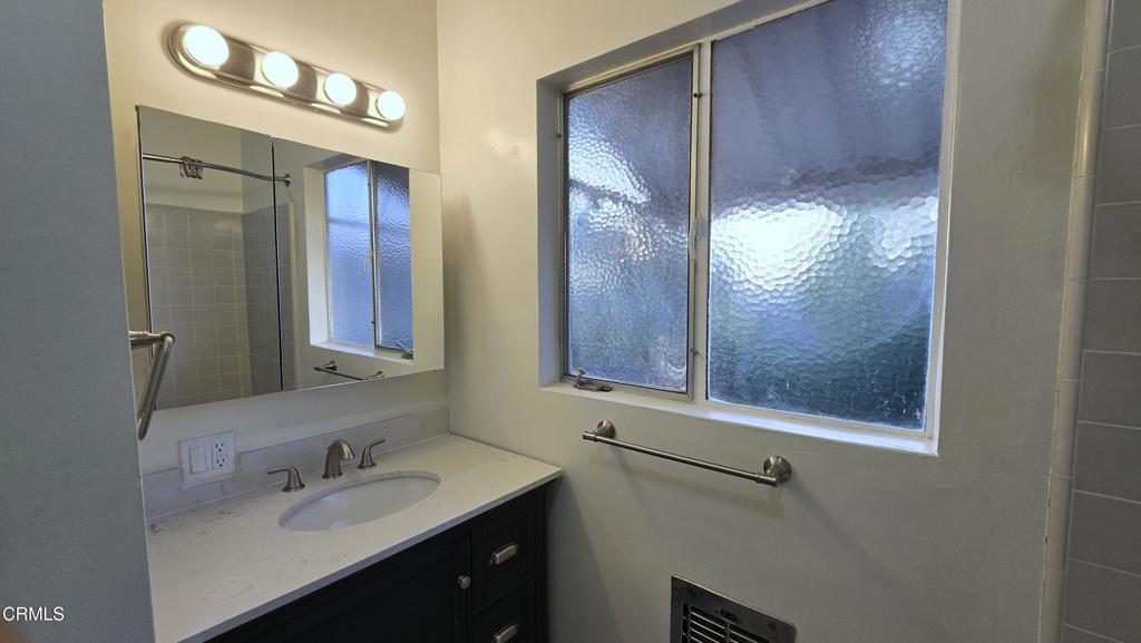 1483 N Altadena Drive