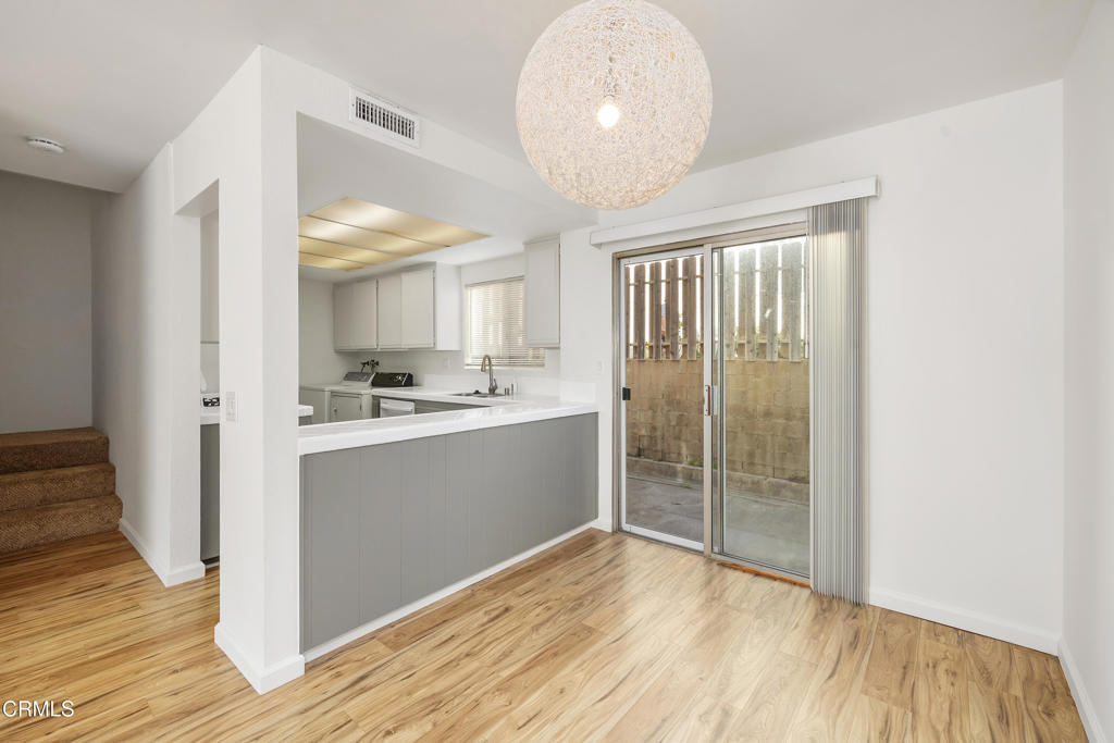 4181 Walnut Grove Avenue