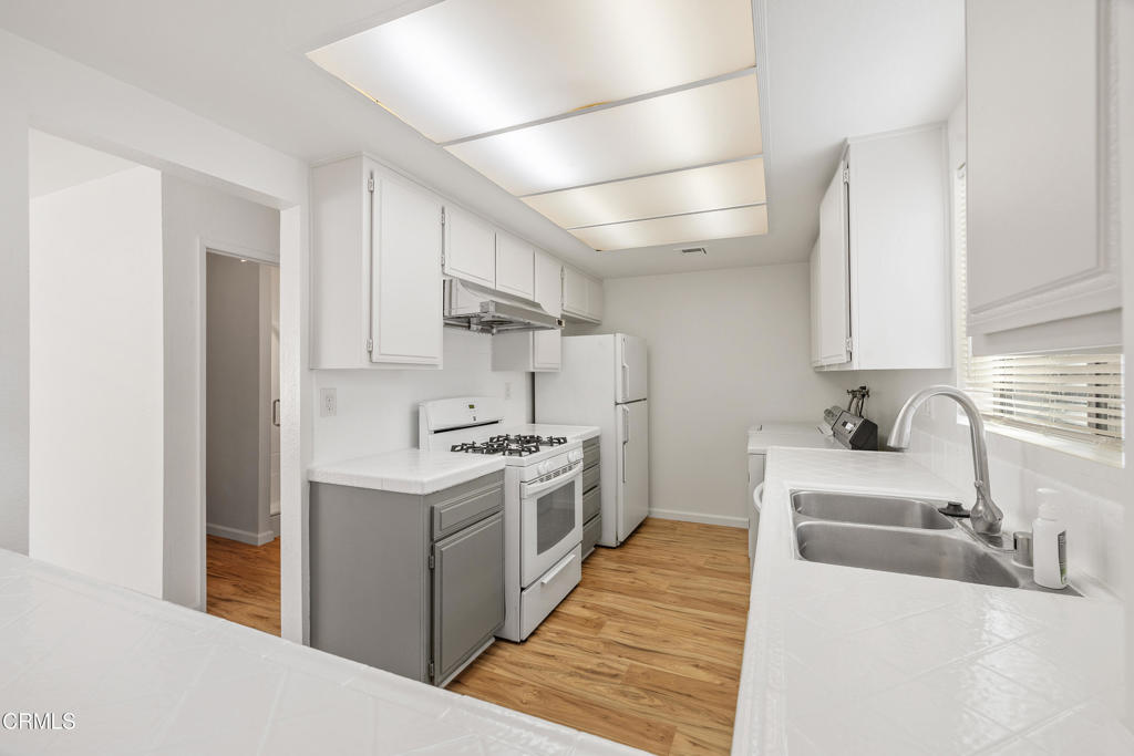 4181 Walnut Grove Avenue