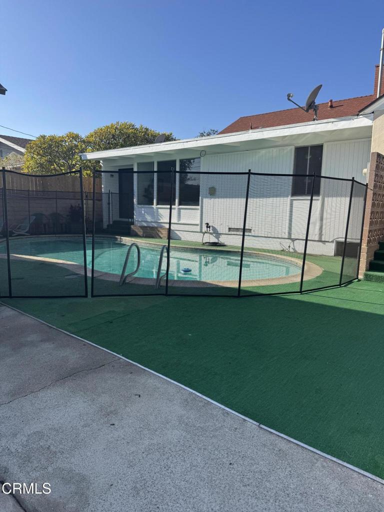 1100 S Stoneman Avenue