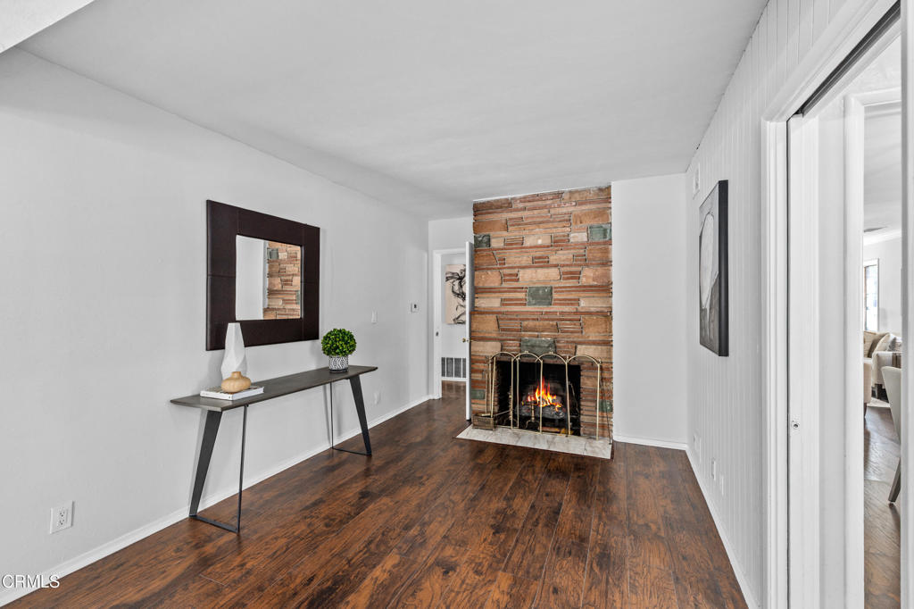 1100 S Stoneman Avenue