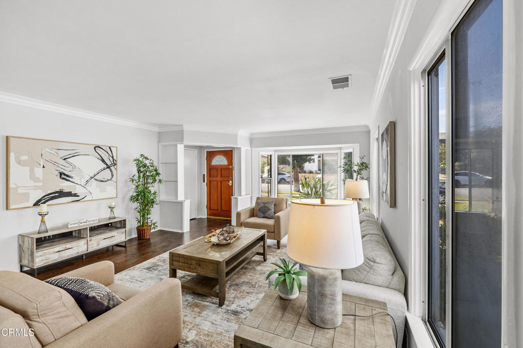 1100 S Stoneman Avenue