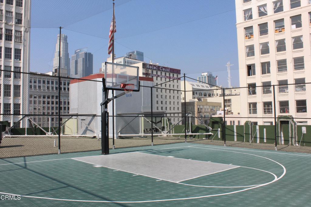 746 S Los Angeles Street 1001