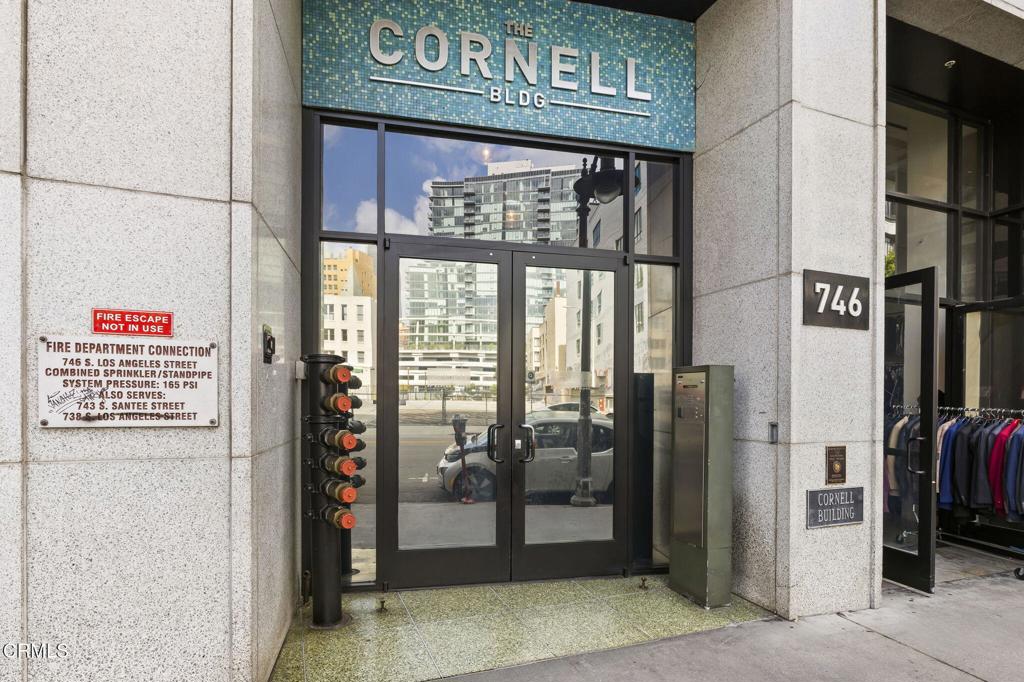 746 S Los Angeles Street 1001