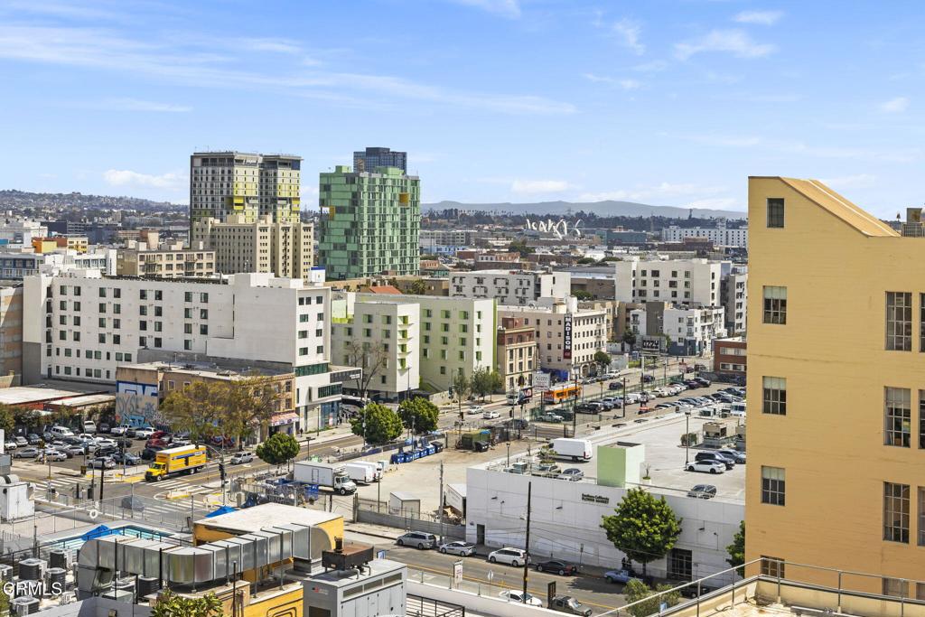 746 S Los Angeles Street 1001