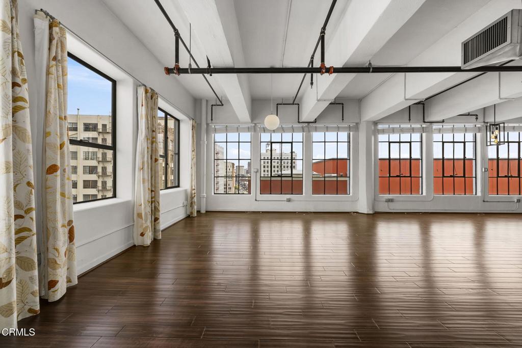 746 S Los Angeles Street 1001