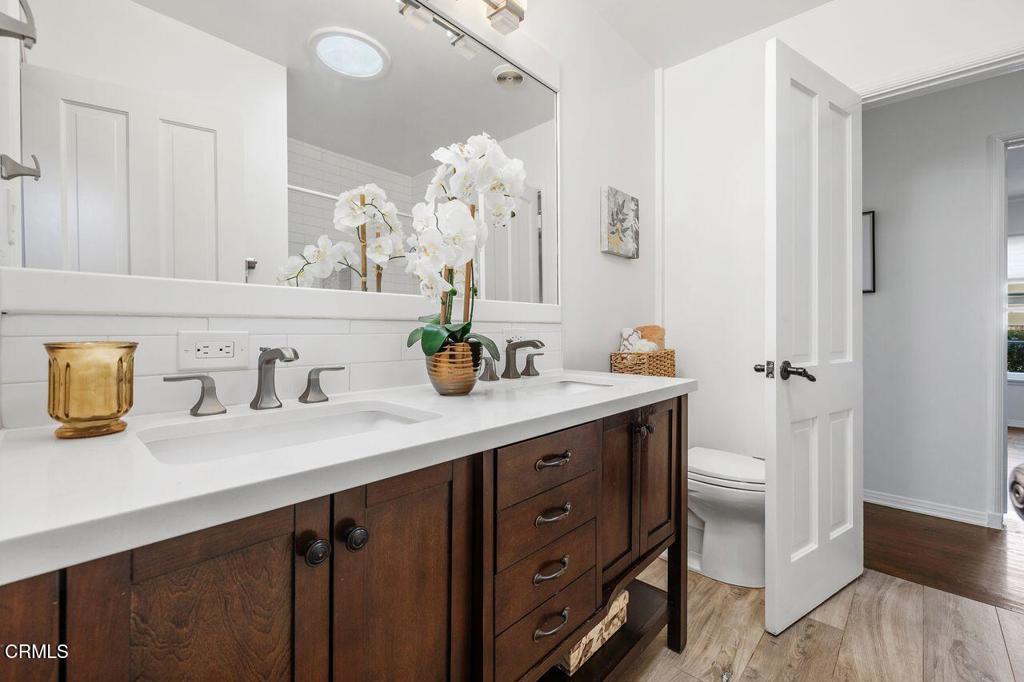 2626 Topsfield Street