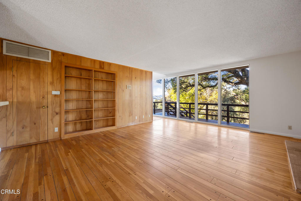 3556 Canyon Crest Road