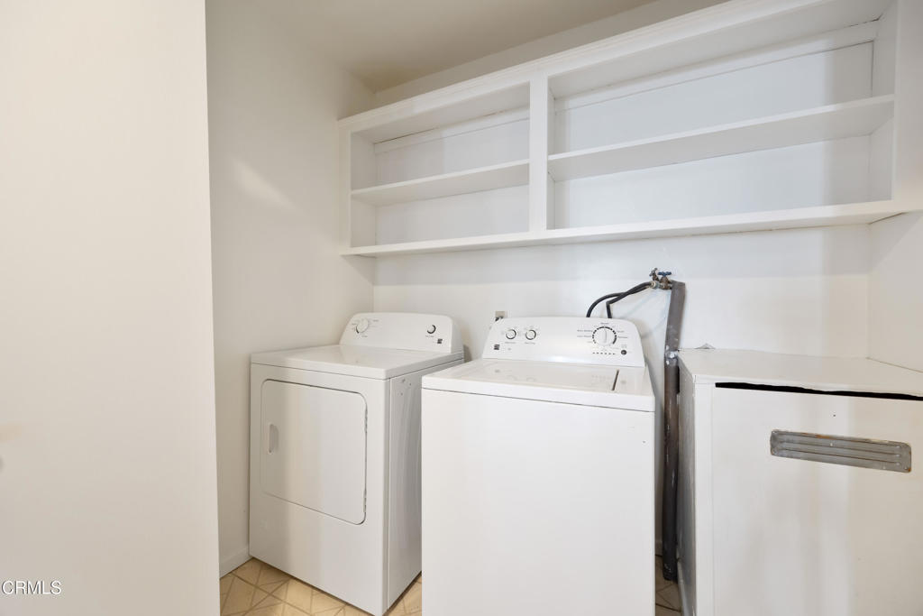 3556 Canyon Crest Road