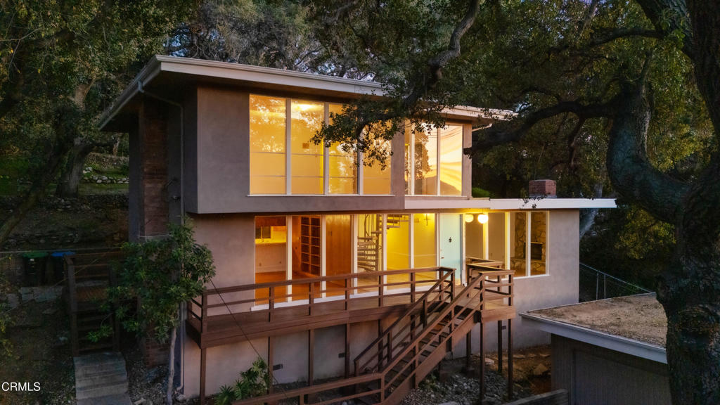 3556 Canyon Crest Road