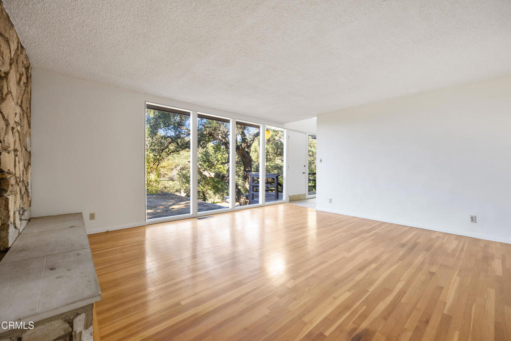 3556 Canyon Crest Road