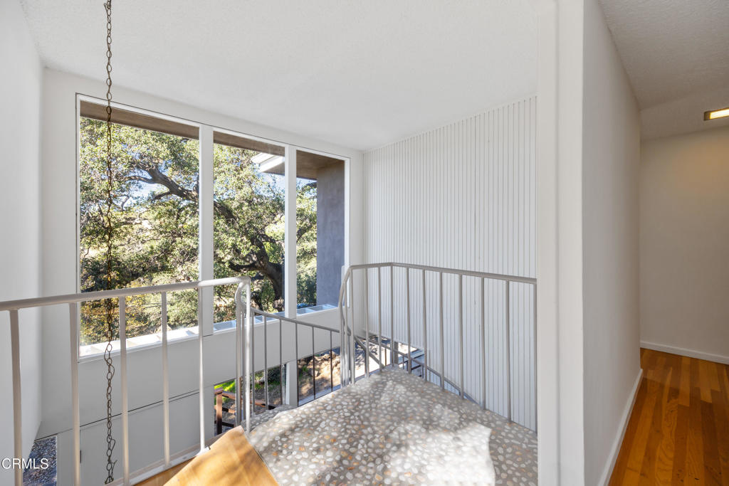 3556 Canyon Crest Road