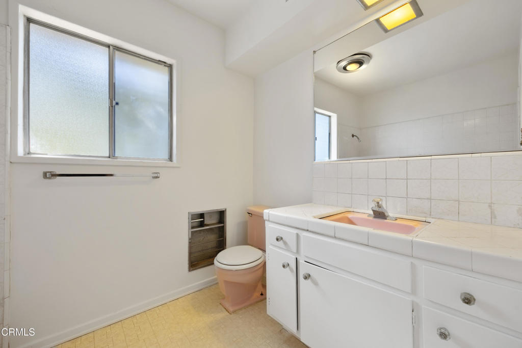 3556 Canyon Crest Road