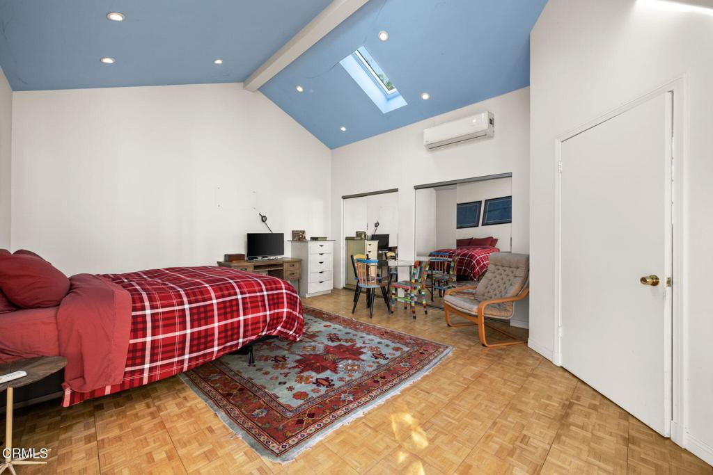 1305 Garfield Avenue