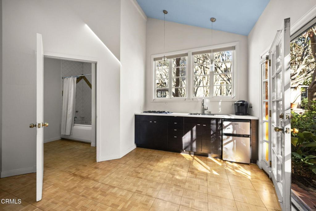 1305 Garfield Avenue