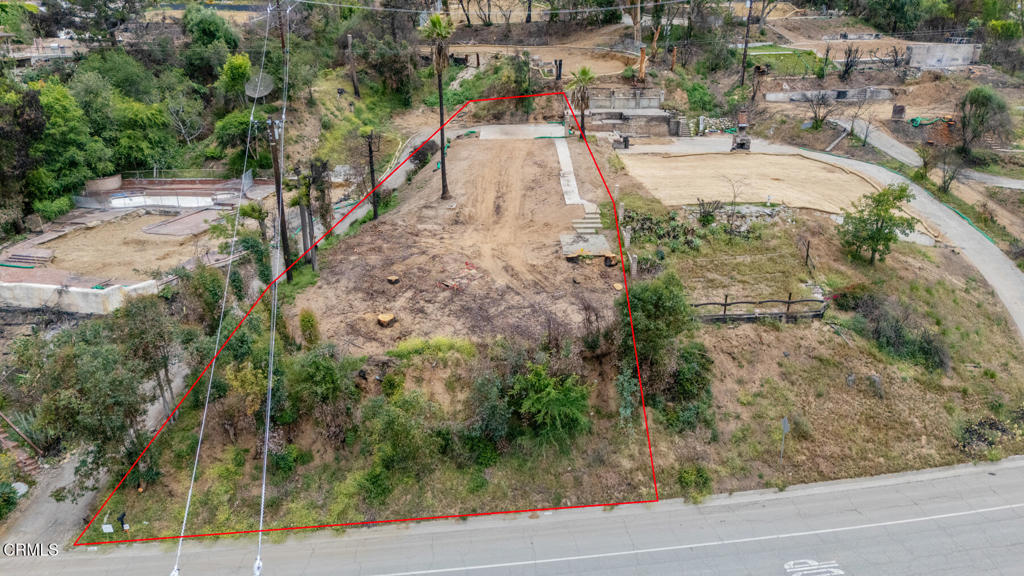 1625 E Loma Alta Drive
