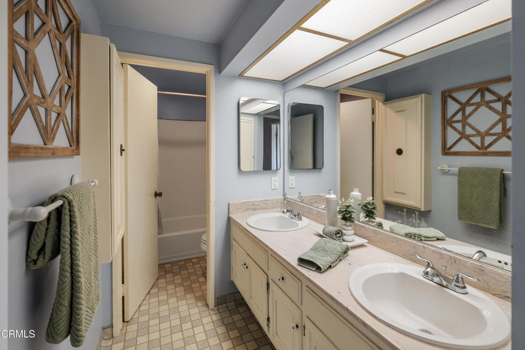 201 Mariners View Lane