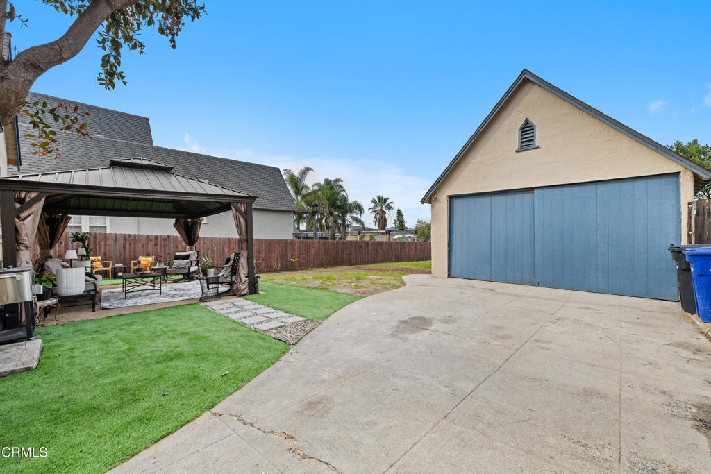 2941 Glenrose Avenue