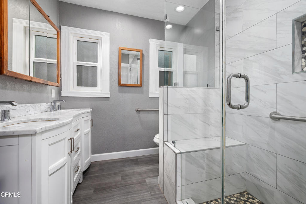 2941 Glenrose Avenue