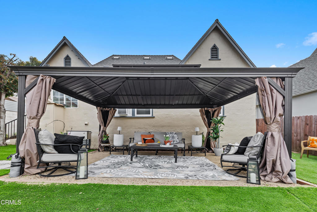 2941 Glenrose Avenue