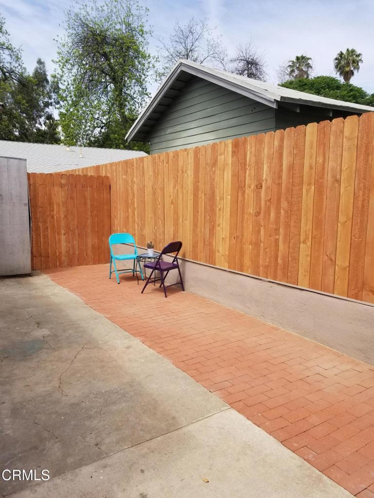 1107 E Howard Street