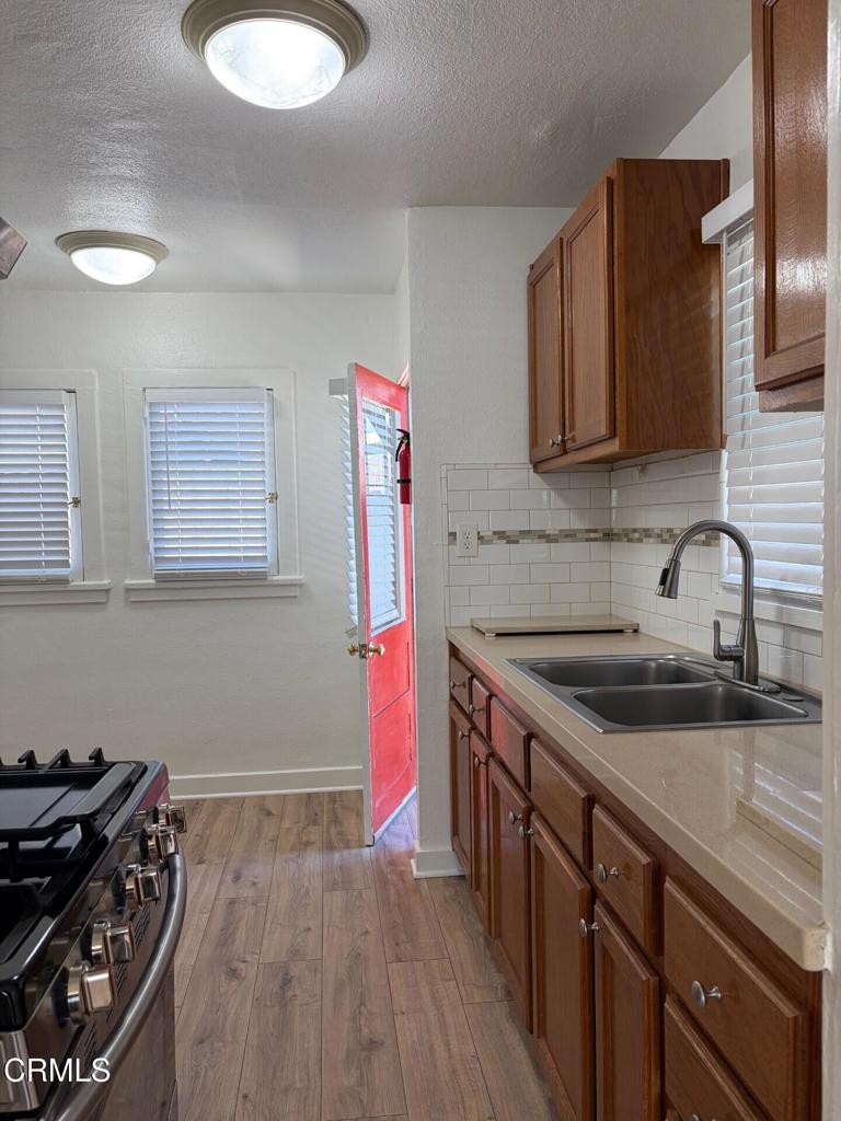 1107 E Howard Street