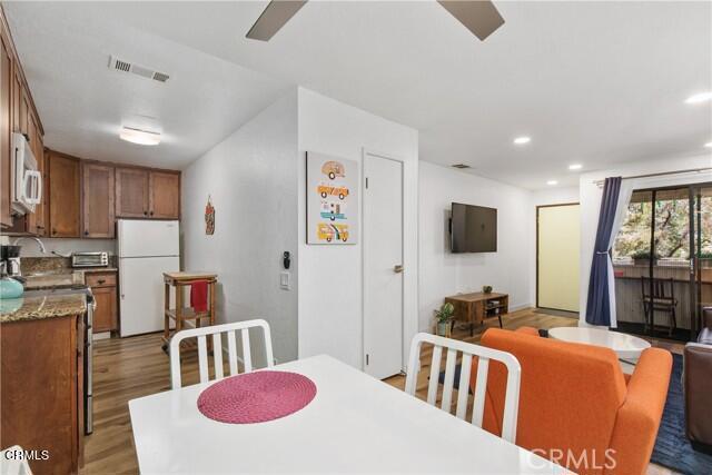 2821 N Los Felices Road 208