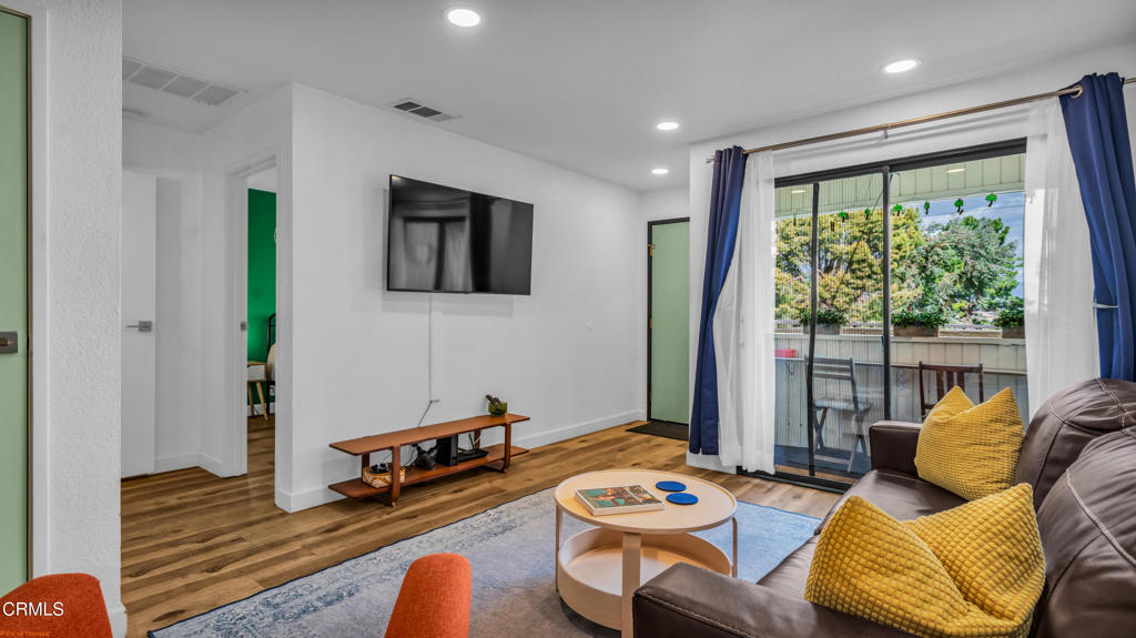 2821 N Los Felices Road 208