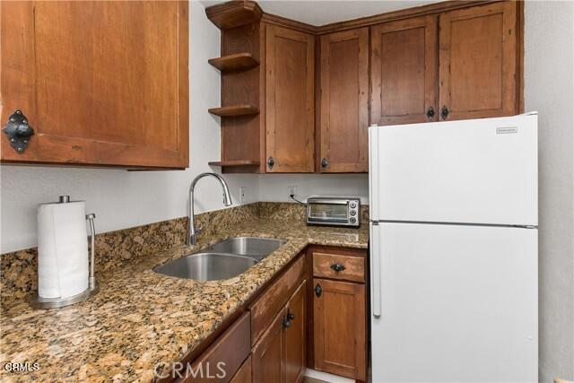 2821 N Los Felices Road 208