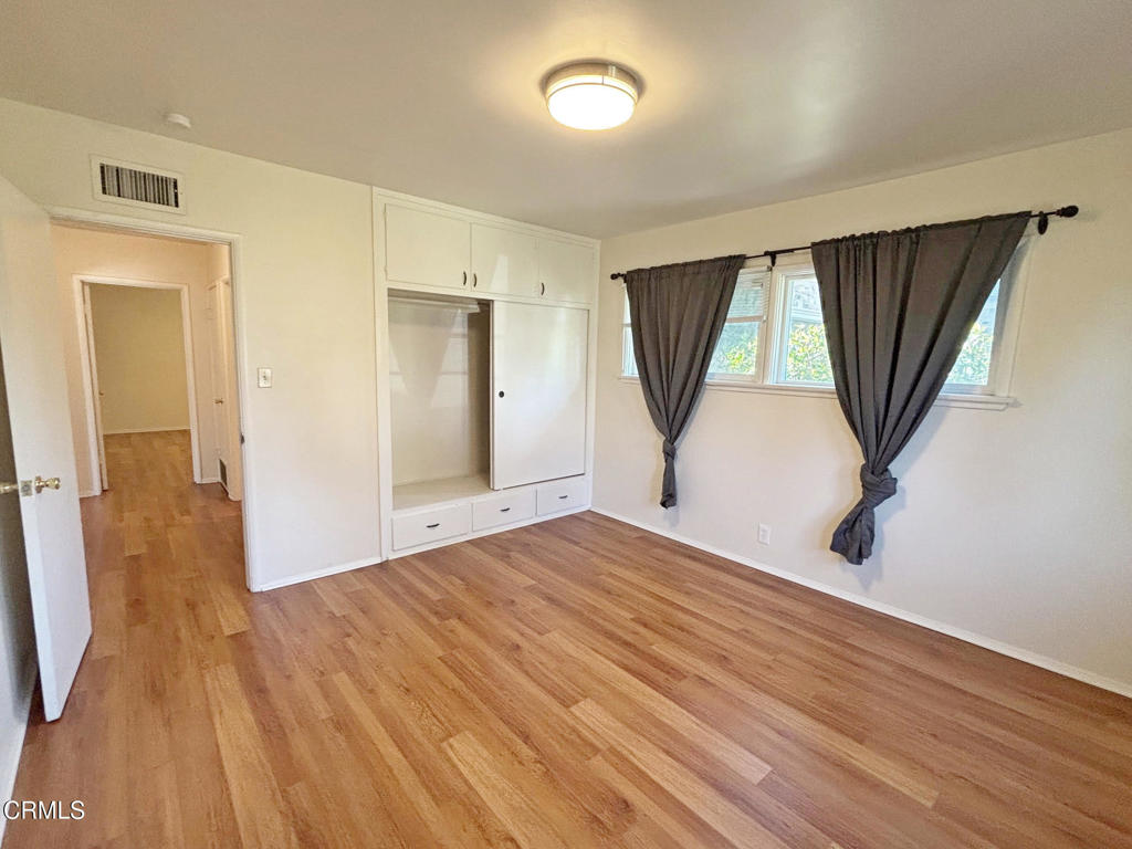 210 W Woodruff Avenue