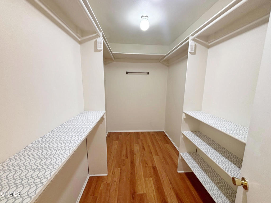 210 W Woodruff Avenue