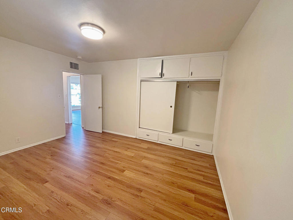 210 W Woodruff Avenue