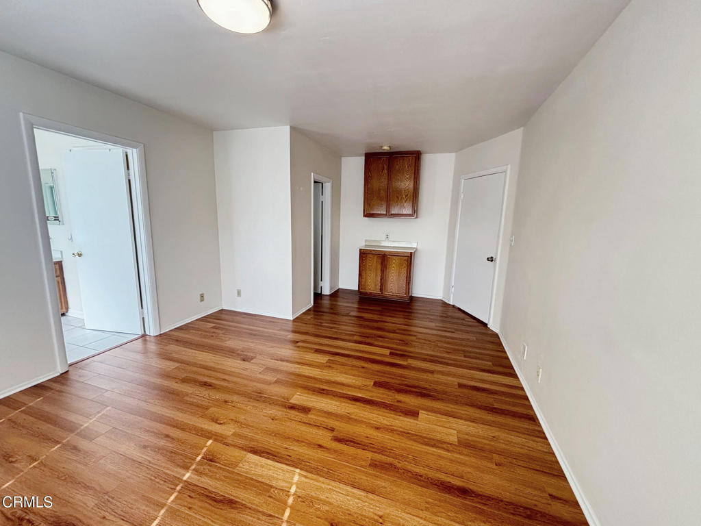 210 W Woodruff Avenue