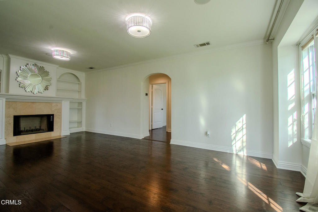 4635 Cartwright Avenue