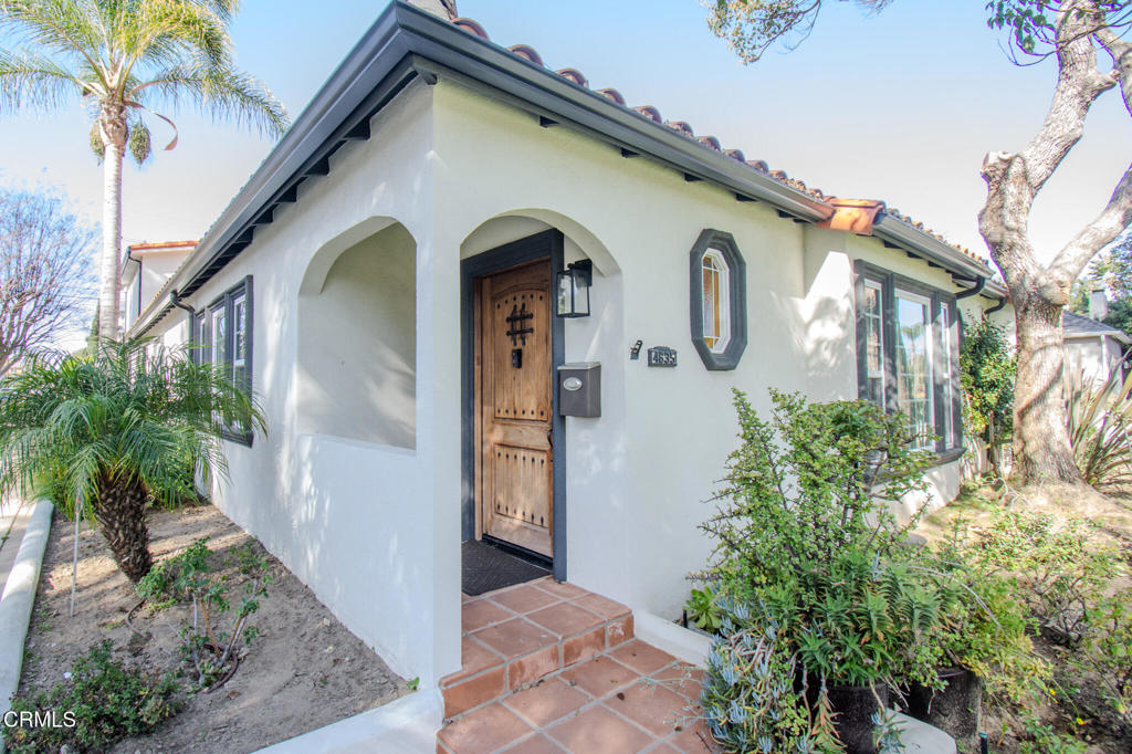 4635 Cartwright Avenue