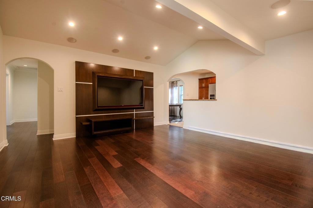 4635 Cartwright Avenue