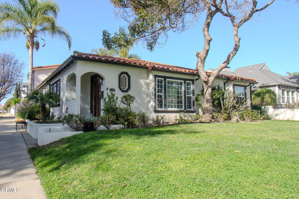 4635 Cartwright Avenue