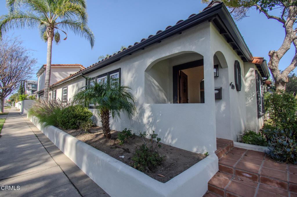 4635 Cartwright Avenue