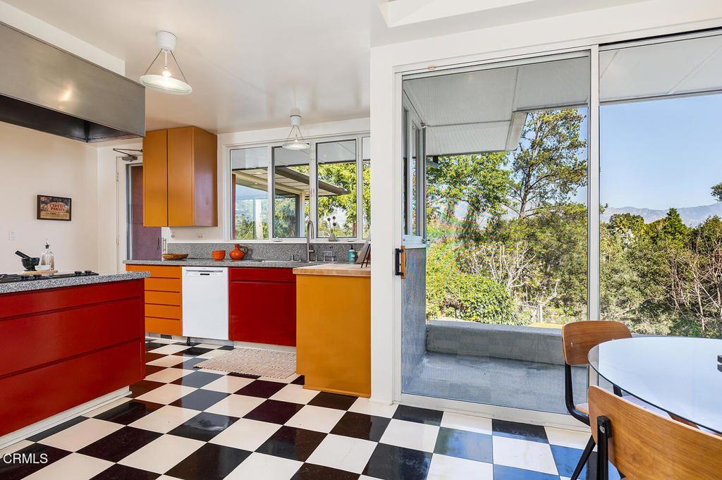 1436 Hillcrest Avenue