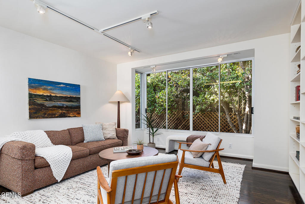 1436 Hillcrest Avenue