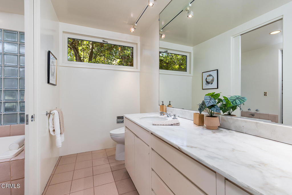 1436 Hillcrest Avenue