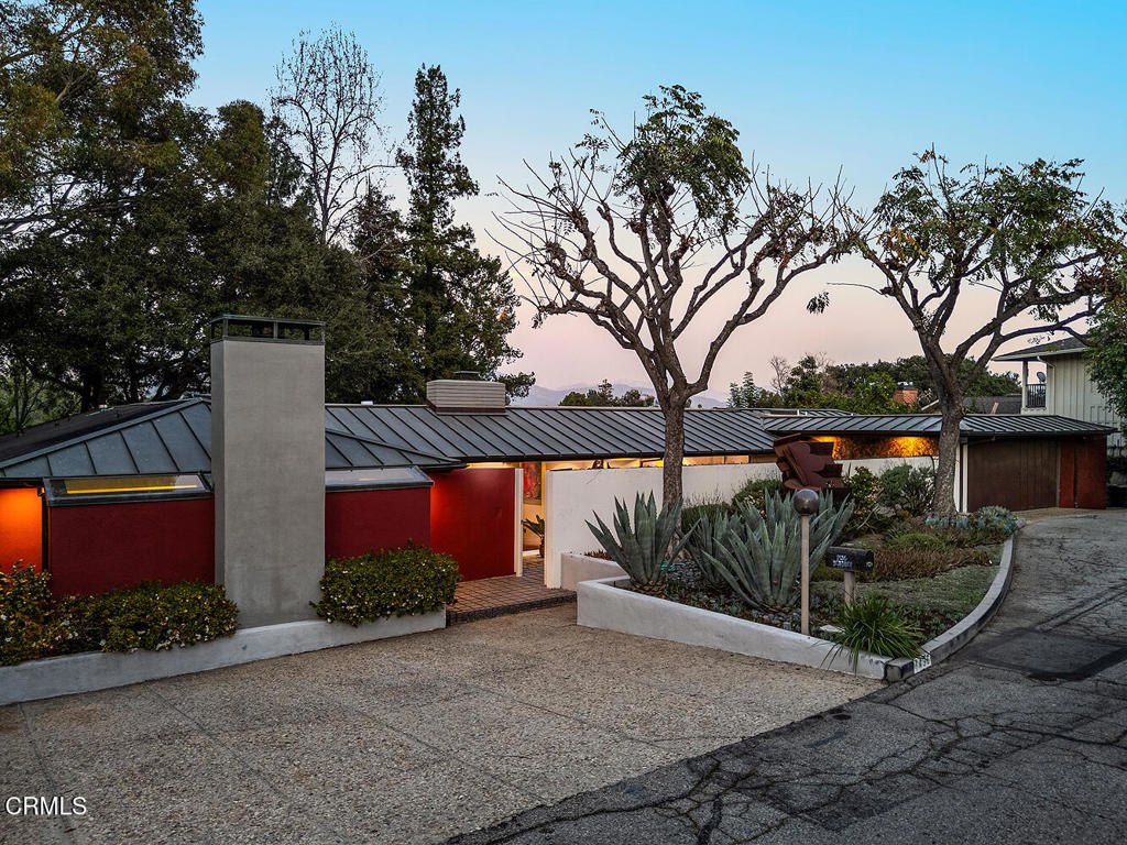 1436 Hillcrest Avenue