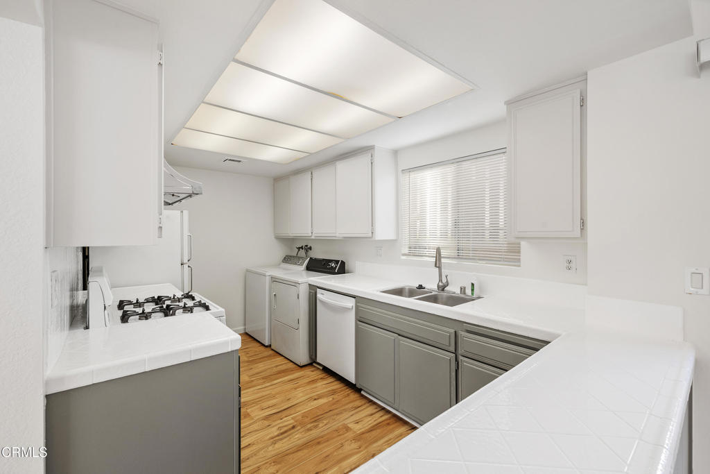 4181 Walnut Grove Avenue